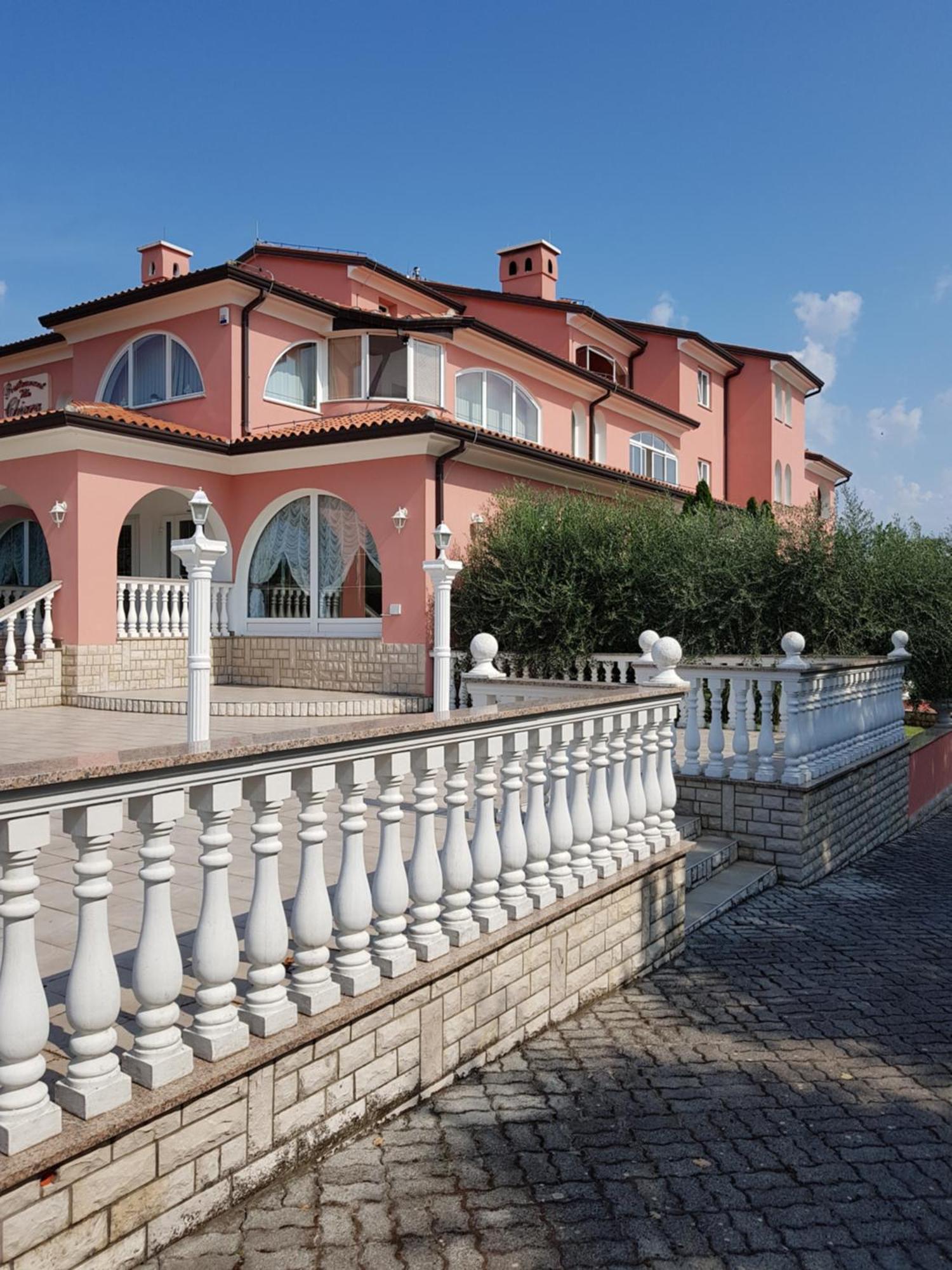 Apartments And Rooms Villa Chiara Krnica Exterior photo